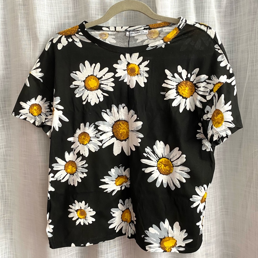 ZARA Daisy T-shirt